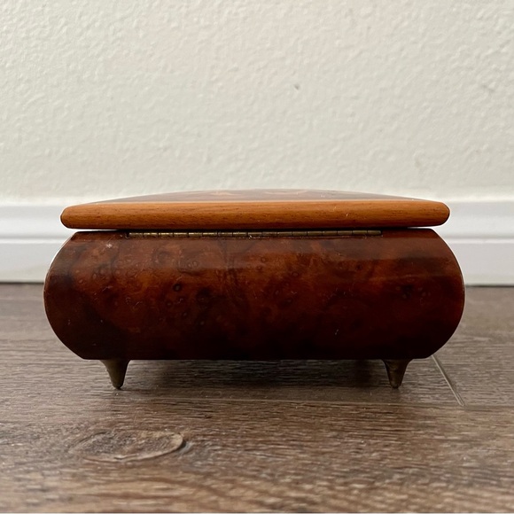 Vintage Tenge Swiss Musical Box Made In Italy With A Swess Movement - Picture 6 of 12